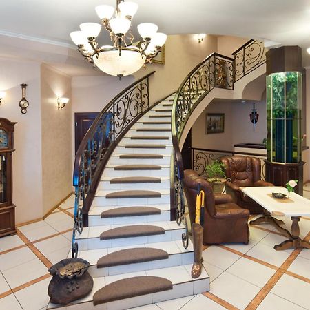 Prague Hotel Zaporizhia Bagian luar foto