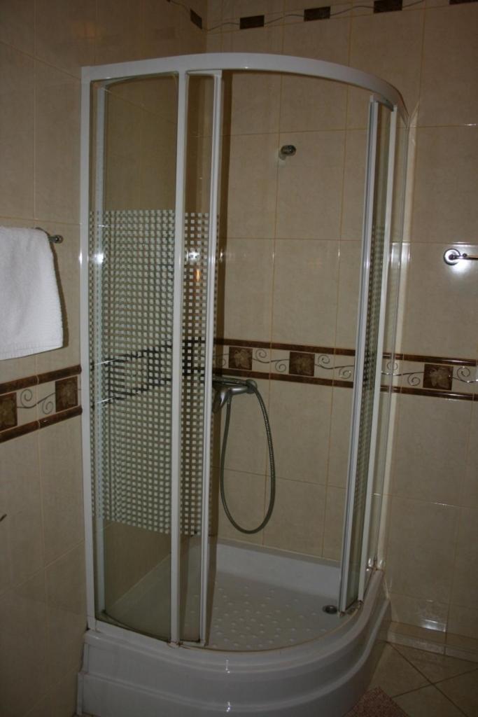 Prague Hotel Zaporizhia Bagian luar foto