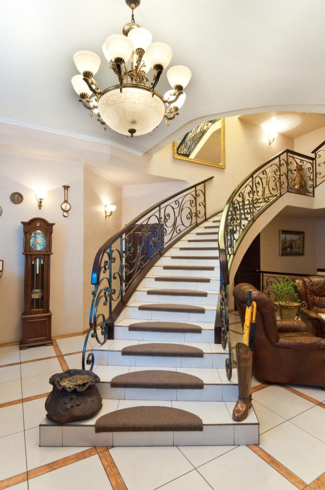 Prague Hotel Zaporizhia Bagian luar foto