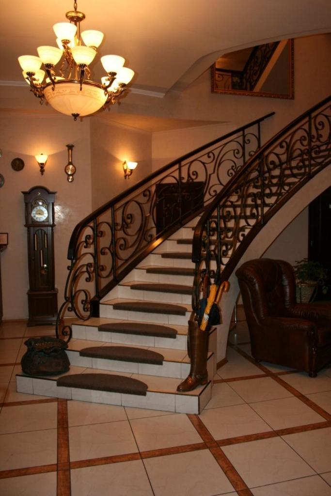 Prague Hotel Zaporizhia Bagian luar foto