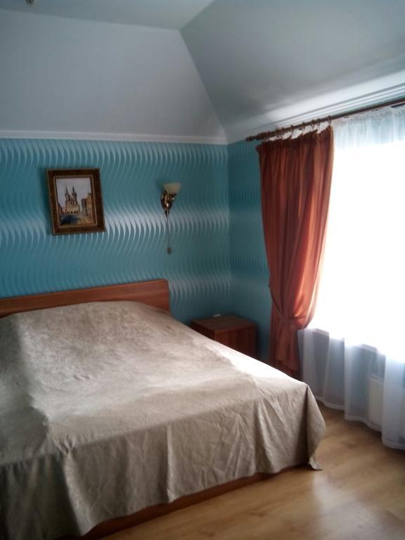 Prague Hotel Zaporizhia Bagian luar foto