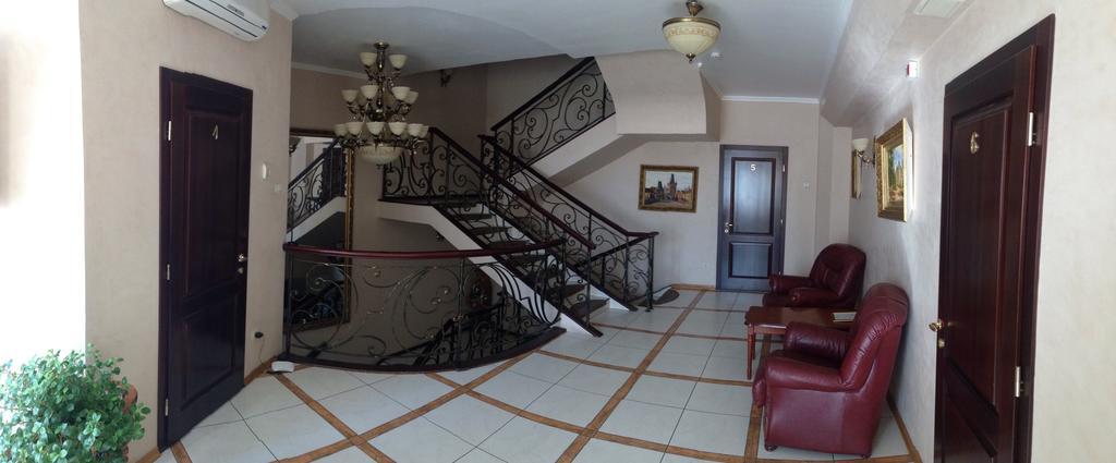 Prague Hotel Zaporizhia Bagian luar foto